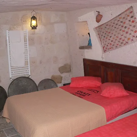 Crazy Horse 3*